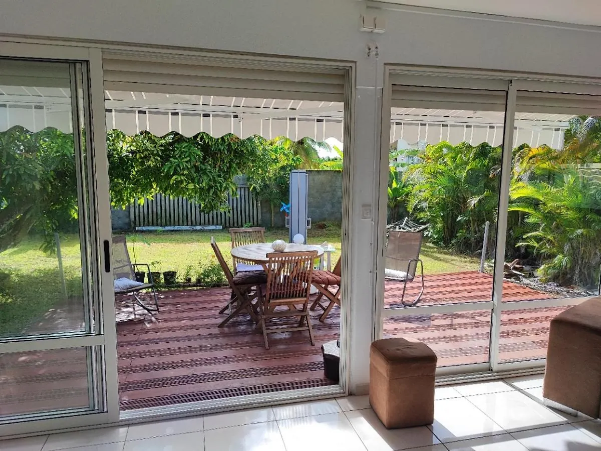 Villa Stunning 3-Bed House In Baie Mahault Hébergement de vacances
